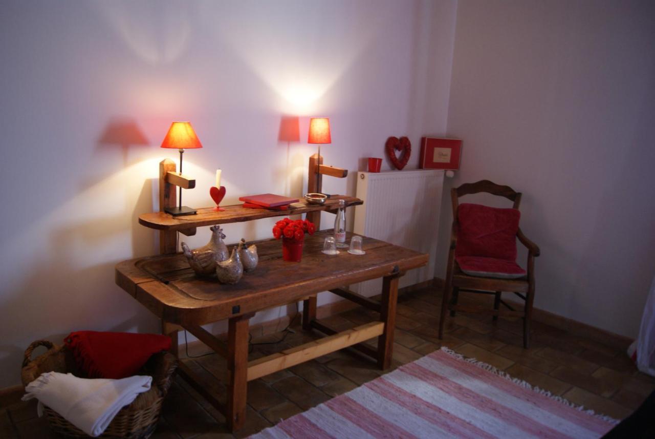 La Ferme De Gigognan Bed & Breakfast Avinyon Dış mekan fotoğraf
