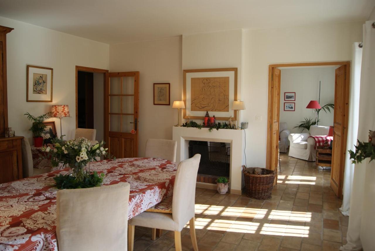 La Ferme De Gigognan Bed & Breakfast Avinyon Dış mekan fotoğraf