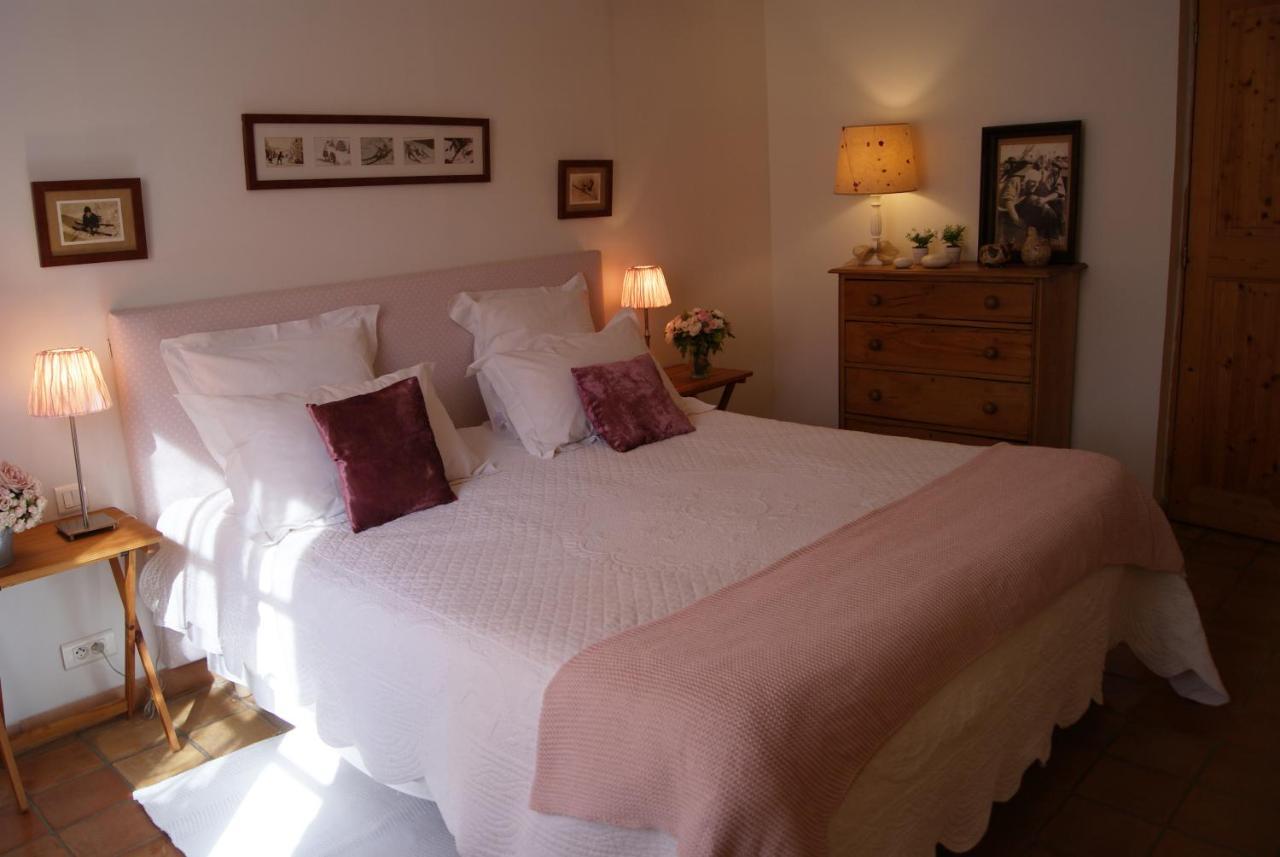 La Ferme De Gigognan Bed & Breakfast Avinyon Dış mekan fotoğraf